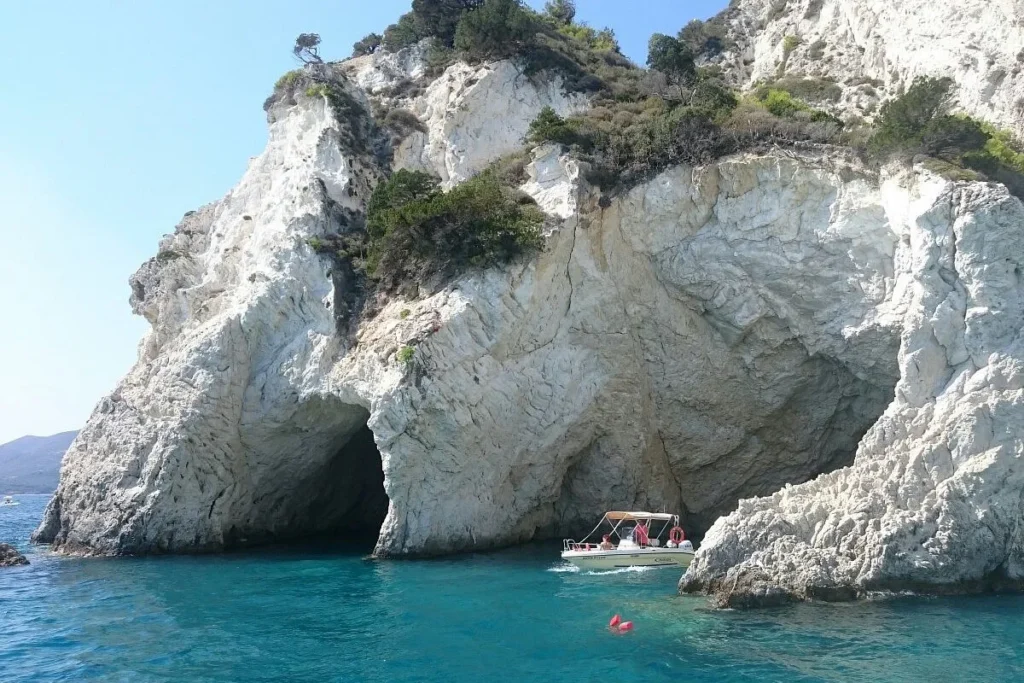 Keri Caves and Mizithres