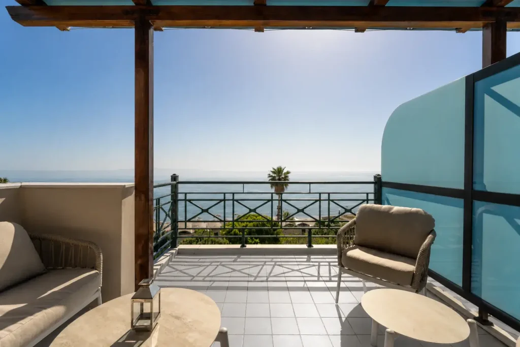 Superior Family Room with Sea View